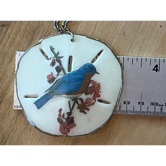 Vintage Painted Sand Dollar Necklace. Blue Bird w/ Flowers. Signed. Birds Beach - Picture 7 of 7